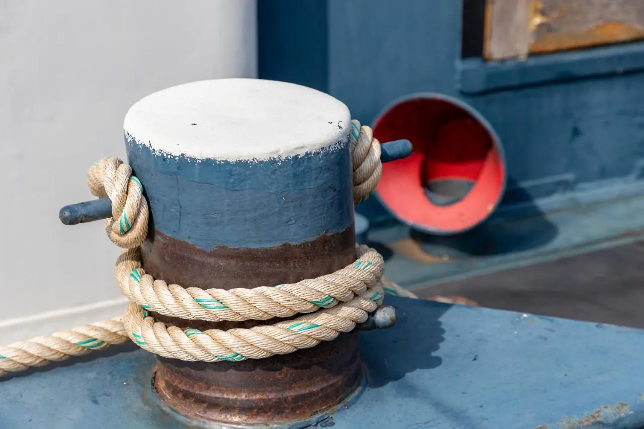 M/S Carpe-Diem Cargo Hold Hotel Gent